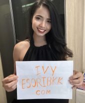 Ivy Natural Boobs